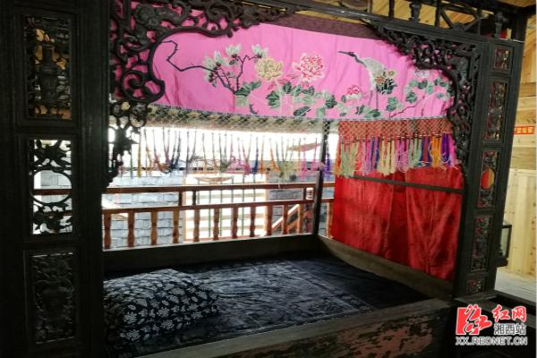 苗族家具-苗族家具特色